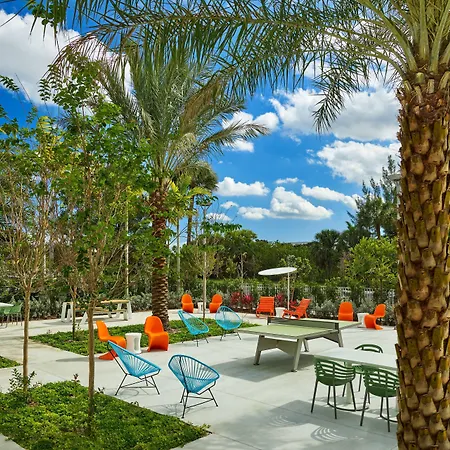 Aloft By Marriott Miami Airport-3